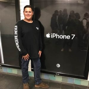 Meet your Posher, Jonathan